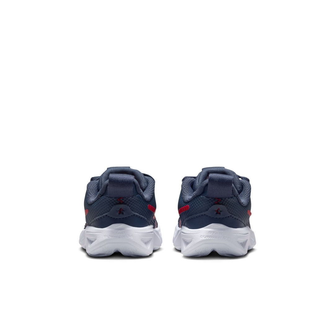 Star Runner 4 Running Shoes