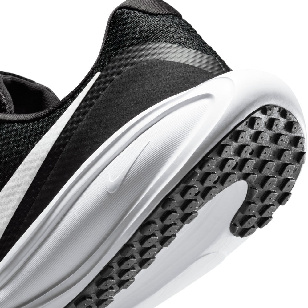 Revolution 8 Road Running Shoes
