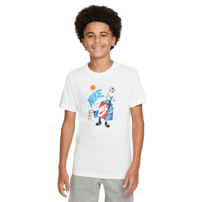 Nike Sportswear Older Kids' T-Shirt