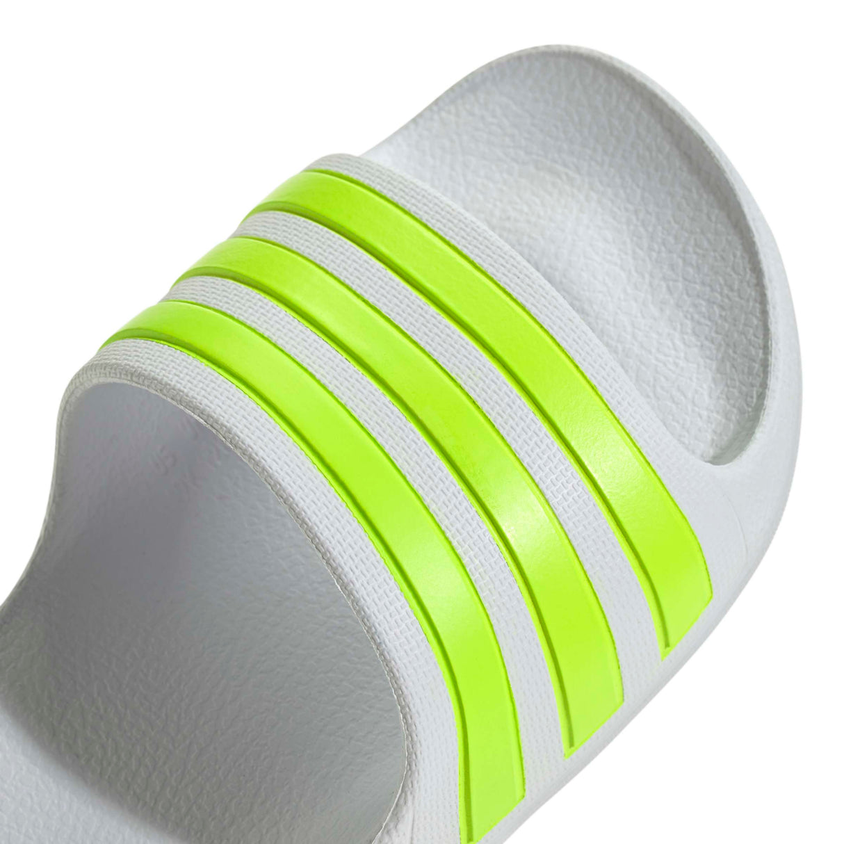 Adilette Aqua Slides