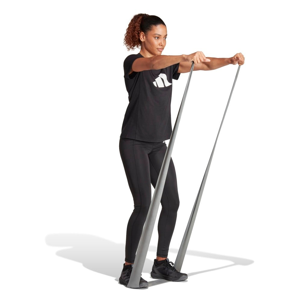 Train Essentials Big Performance Logo Training T-Shirt