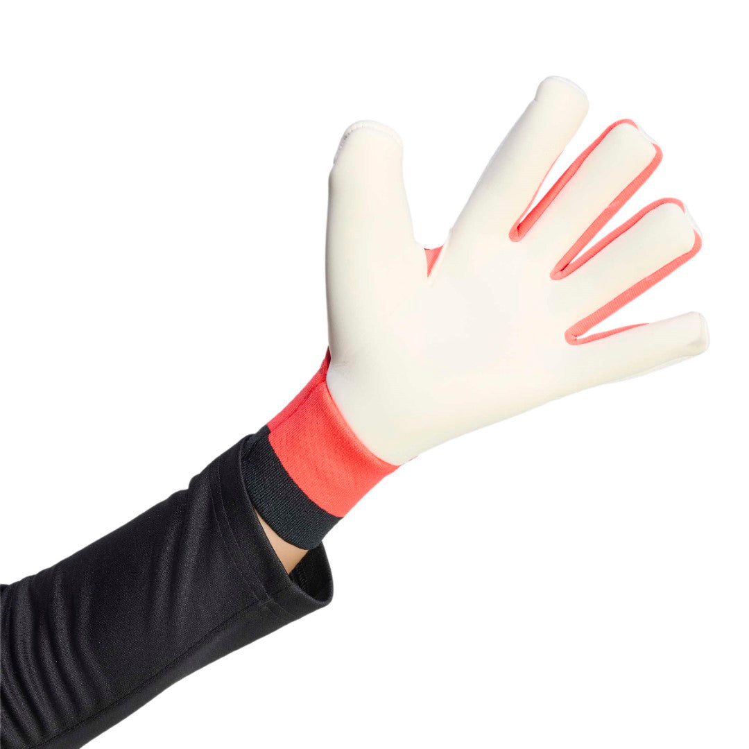 PREDATOR GOALKEEPER GLOVE PRO