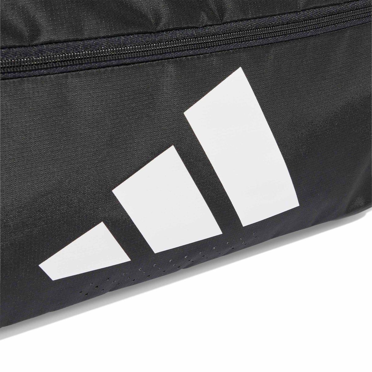 Training Defender Duffle Bag Medium