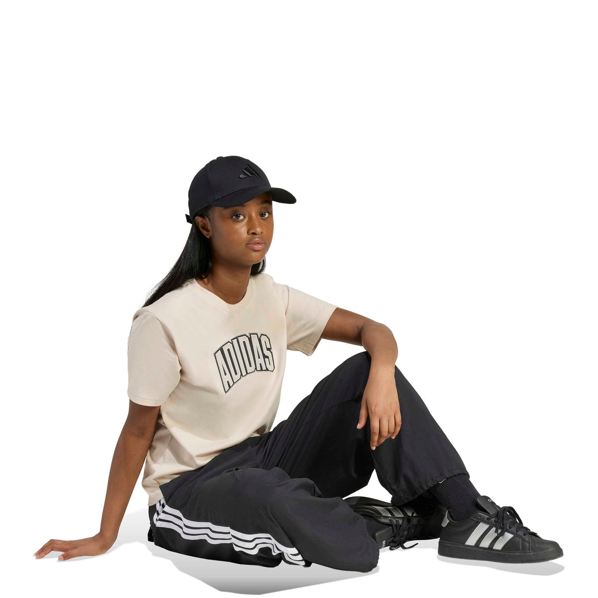 COLLEGIATE GRAPHIC T-SHIRT
