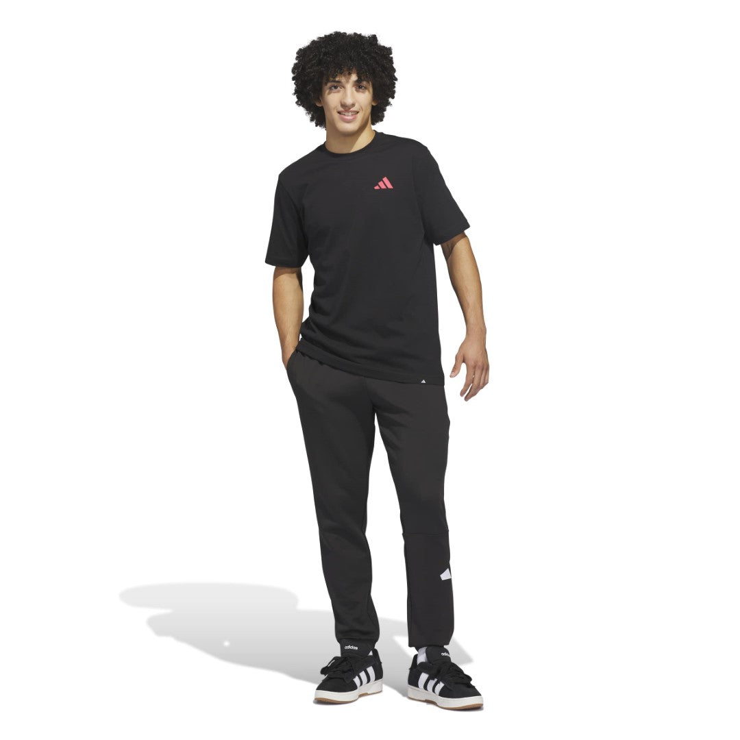 Everyday Getaway Graphic T-shirt