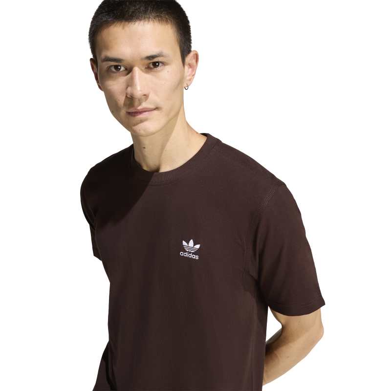 Trefoil Essentials Tee