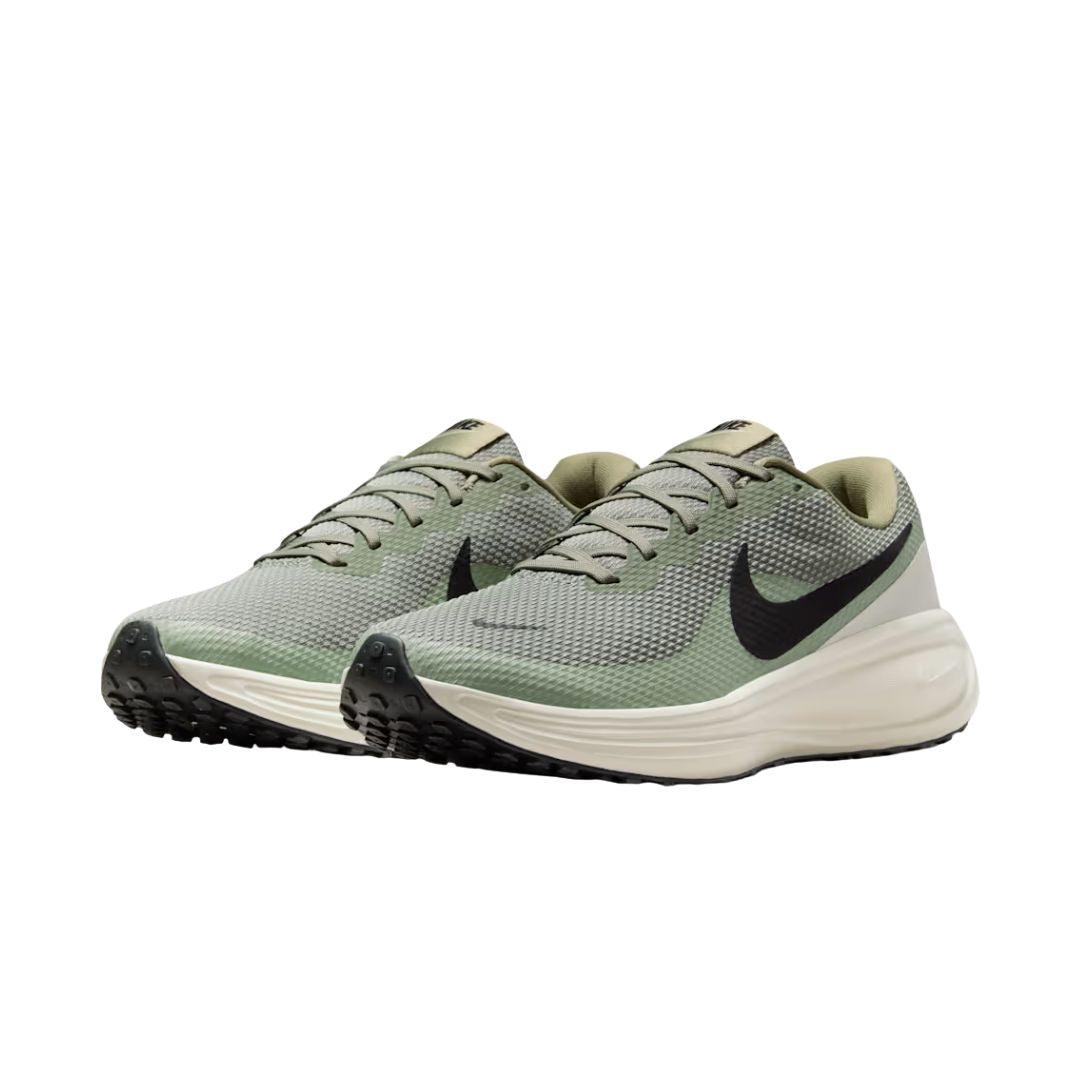 Revolution 8 Road Running Shoes