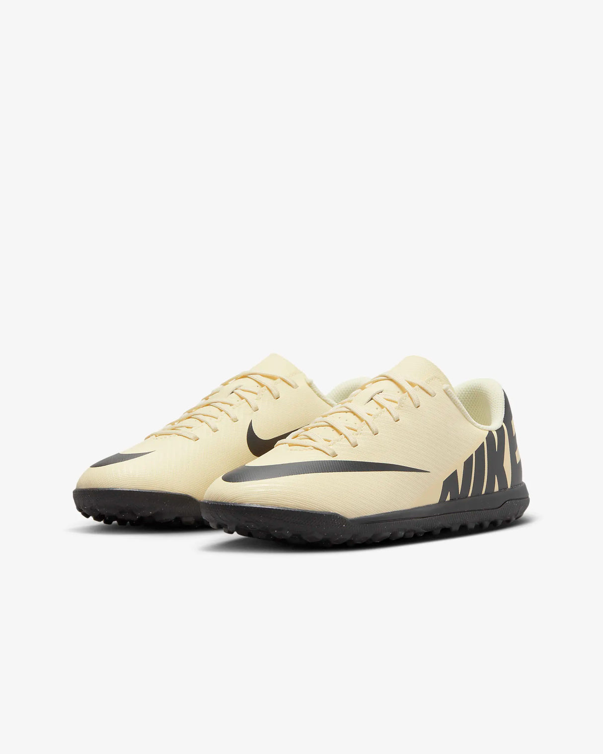 Jr. Mercurial Vapor 15 Club Turf Low-Top Football Shoes