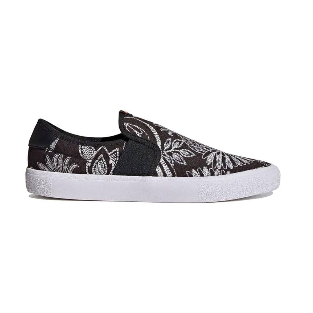 Vulc Raid3R Lifestyle Skateboarding Slip-On Canvas Graphic Print Shoes