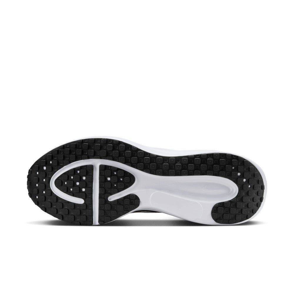 Revolution 8 Road Running Shoes