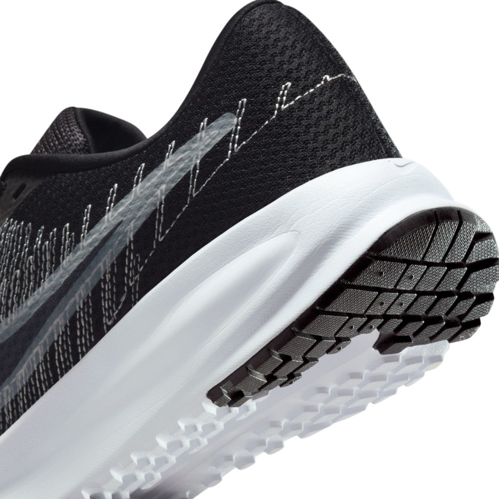 Run Defy Road Running Shoes