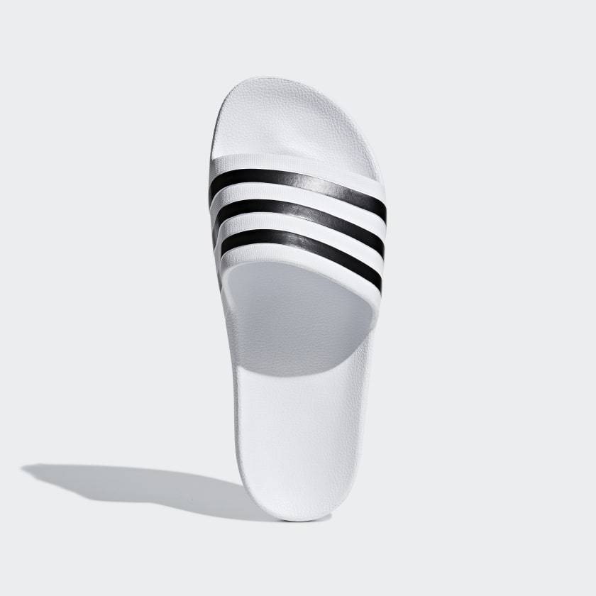 Adilette Aqua Slides