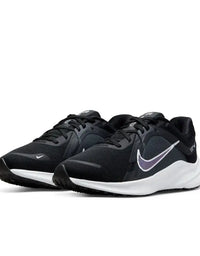 WMNS NIKE QUEST 5
