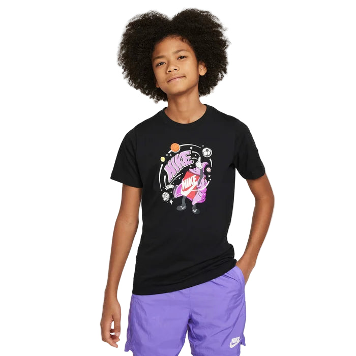 Nike Sportswear Older Kids' T-Shirt