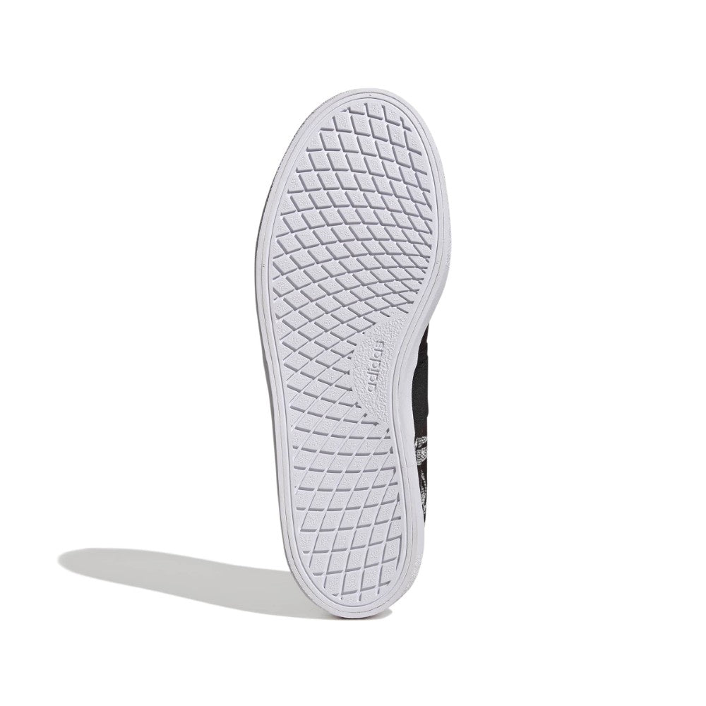 Vulc Raid3R Lifestyle Skateboarding Slip-On Canvas Graphic Print Shoes