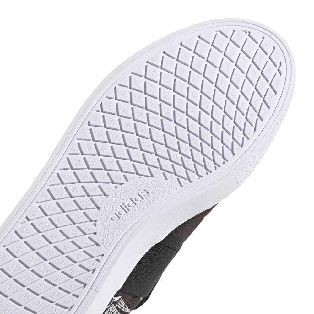 Vulc Raid3R Lifestyle Skateboarding Slip-On Canvas Graphic Print Shoes