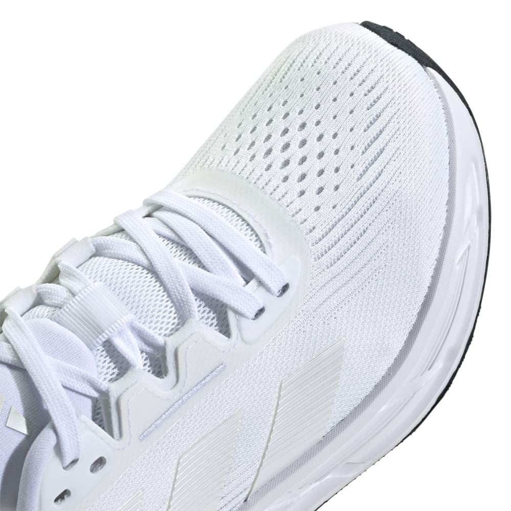 Questar 3 Running Shoes
