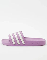 ADILETTE AQUA
