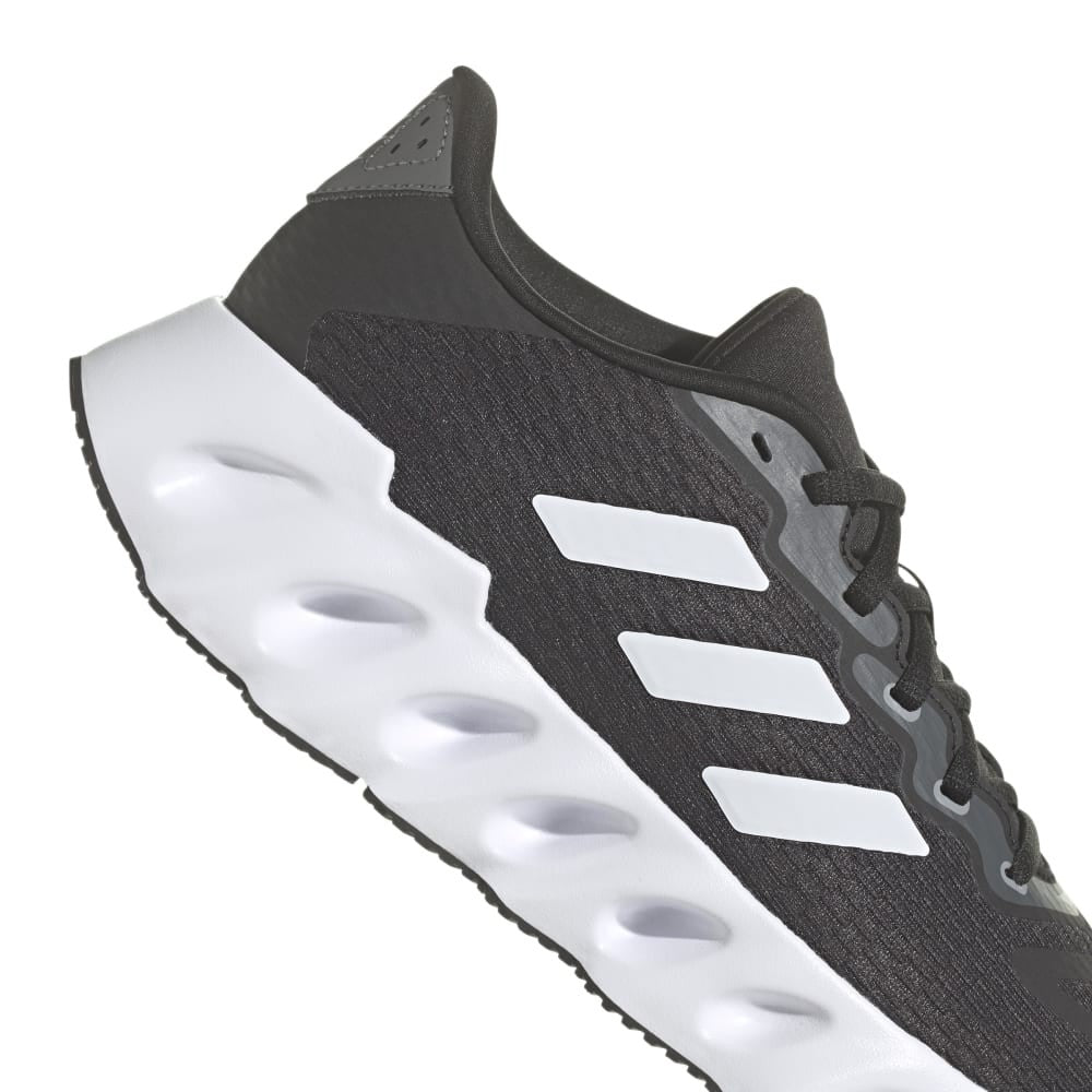 حذاء أديداس سويتش ران دبليو