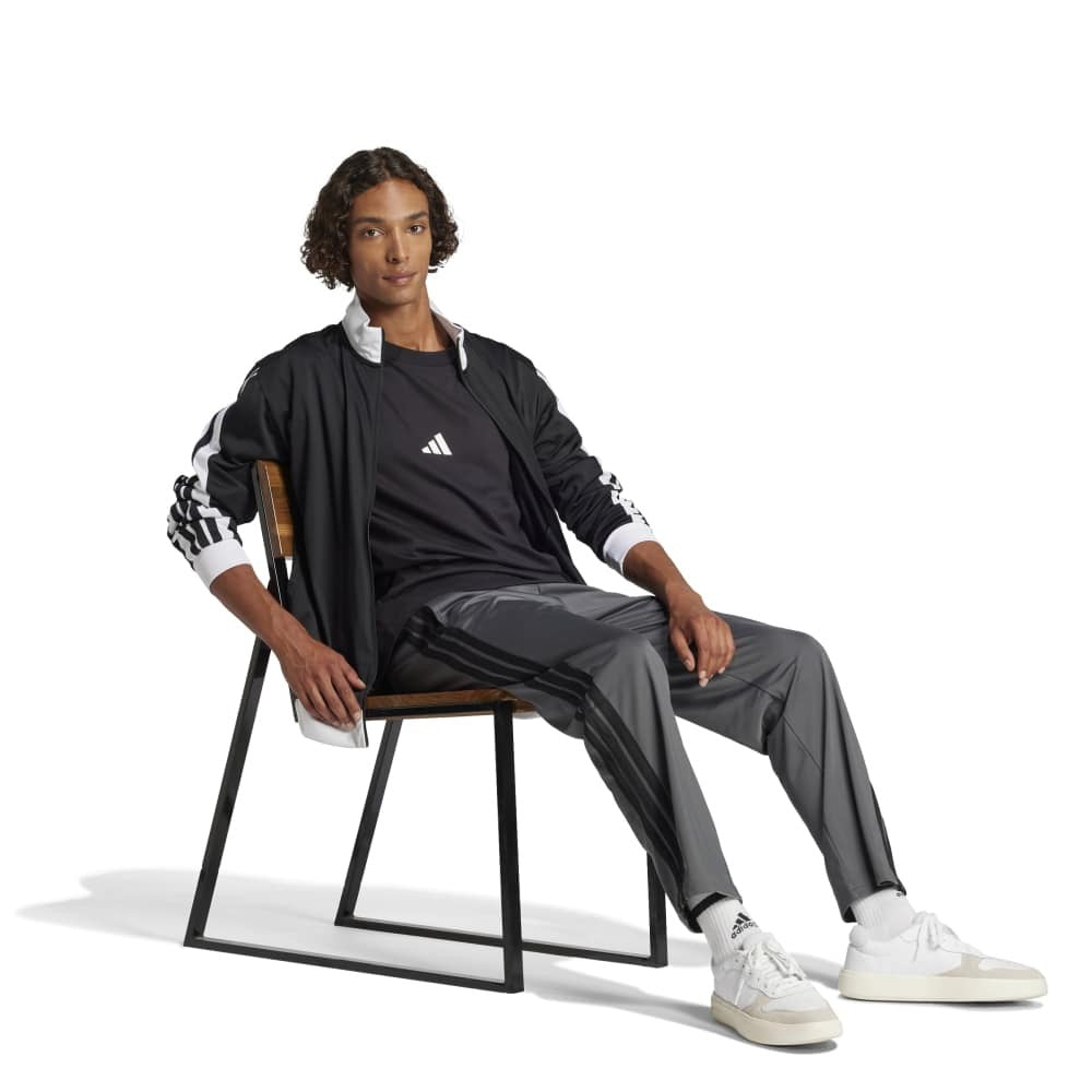 متوسط مالي إسباني متوسط