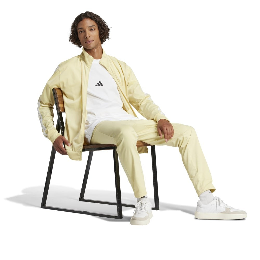 Future Icons Small Logo T-Shirt