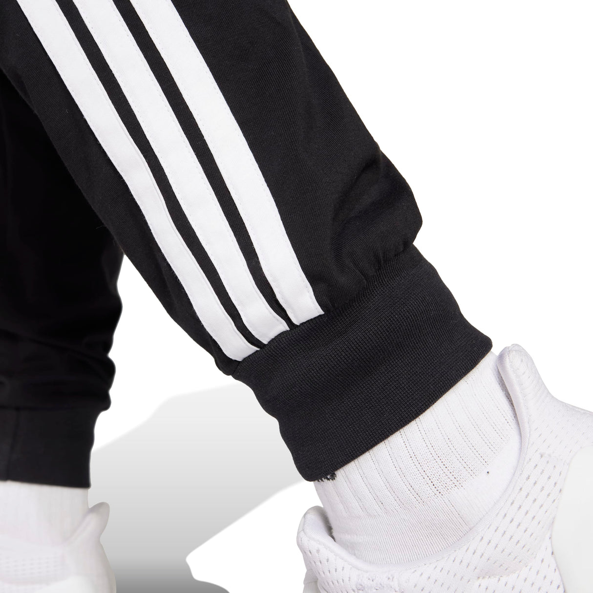 Essentials 3-Stripes Joggers