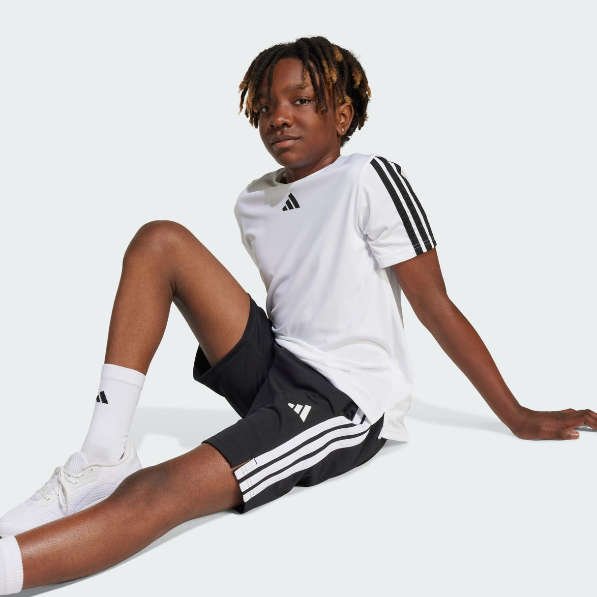 Train Essentials 3-Stripes Shorts Kids