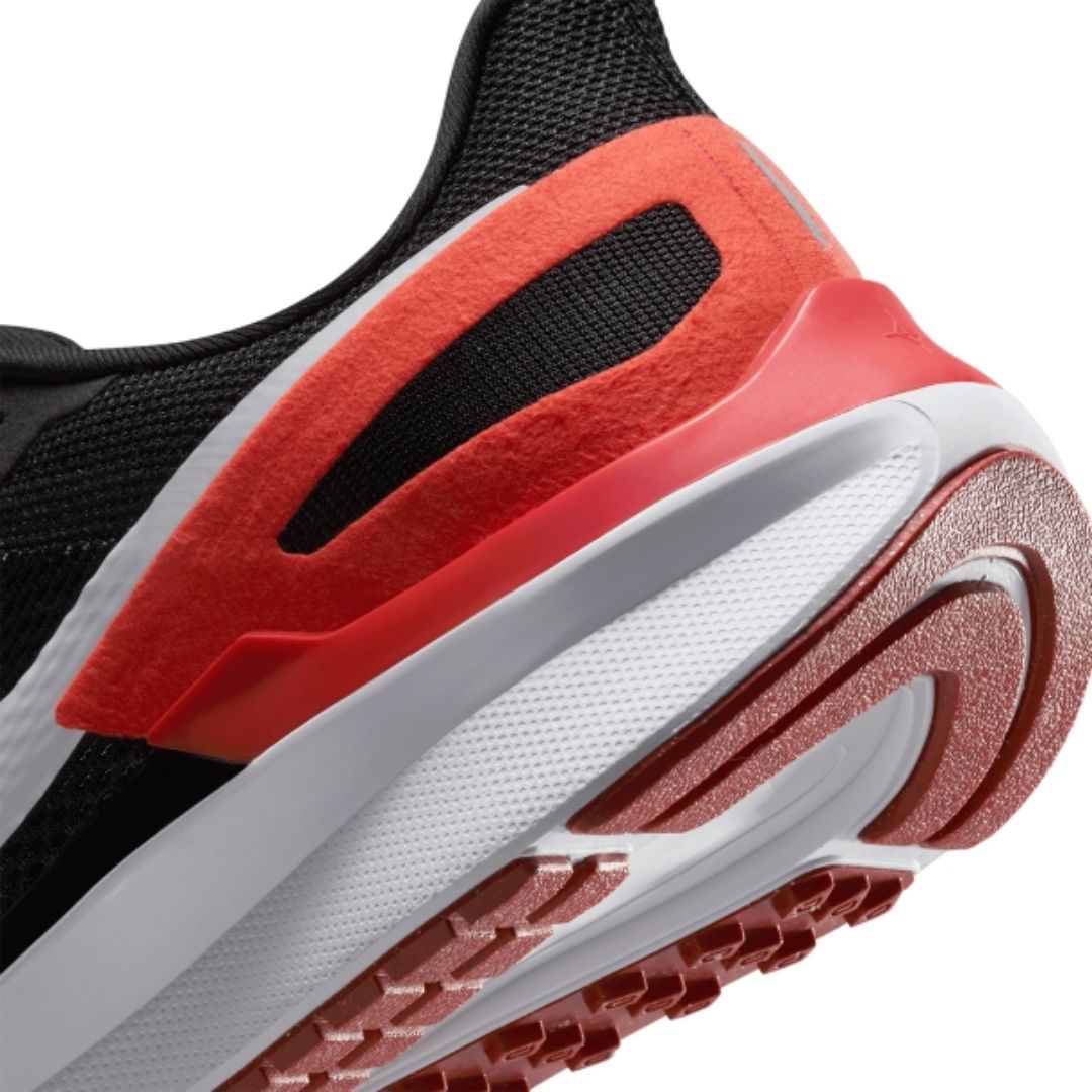 Structure 25 Road Running Shoes