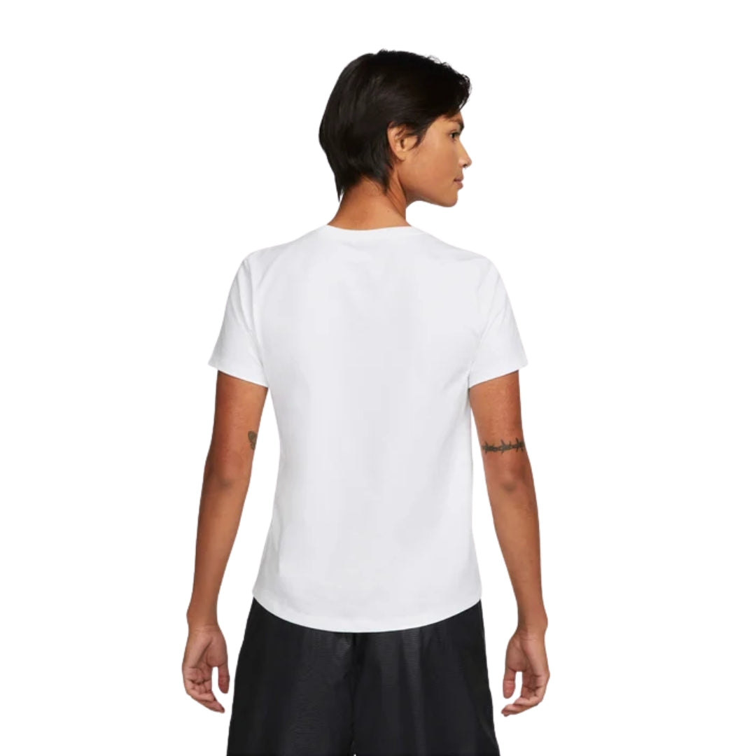 Sportswear Essentials Logo T-Shirt