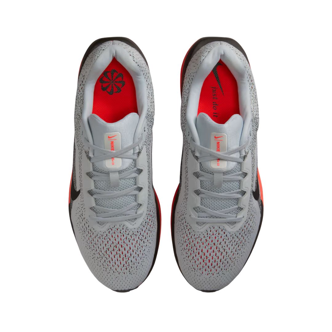 Winflo 11 Running Shoes
