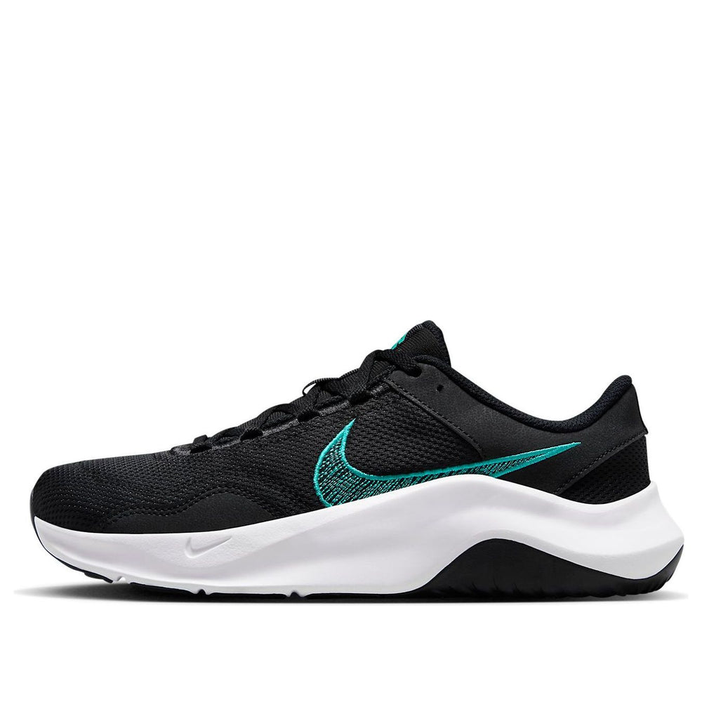 حذاء نايكي ليجند إسينشال 3 NN