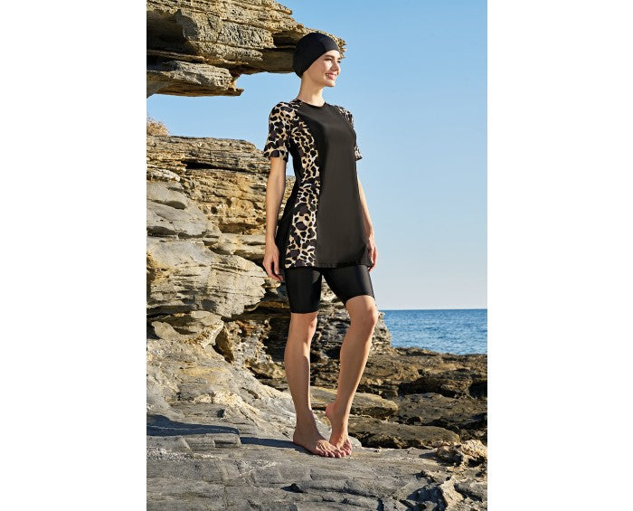 روكومايو سباحة بالحجاب الكامل